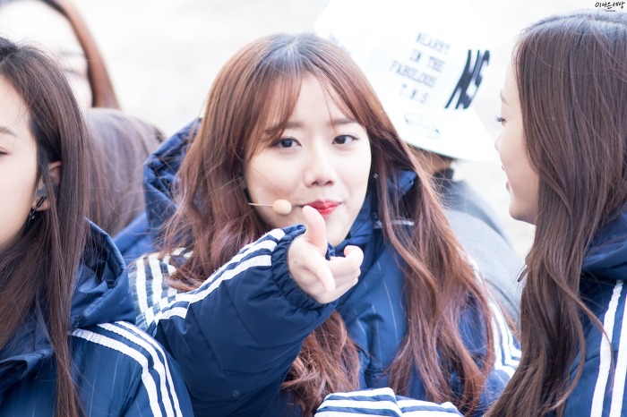 에이프릴 이나은!!