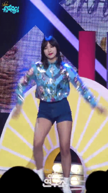 움짤 미나 핫팬츠