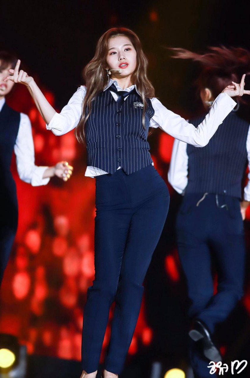 사나