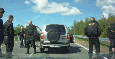 1536941806056.GIF