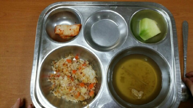 논란중인, 대전 `B` 초등학교 불량급식 모습