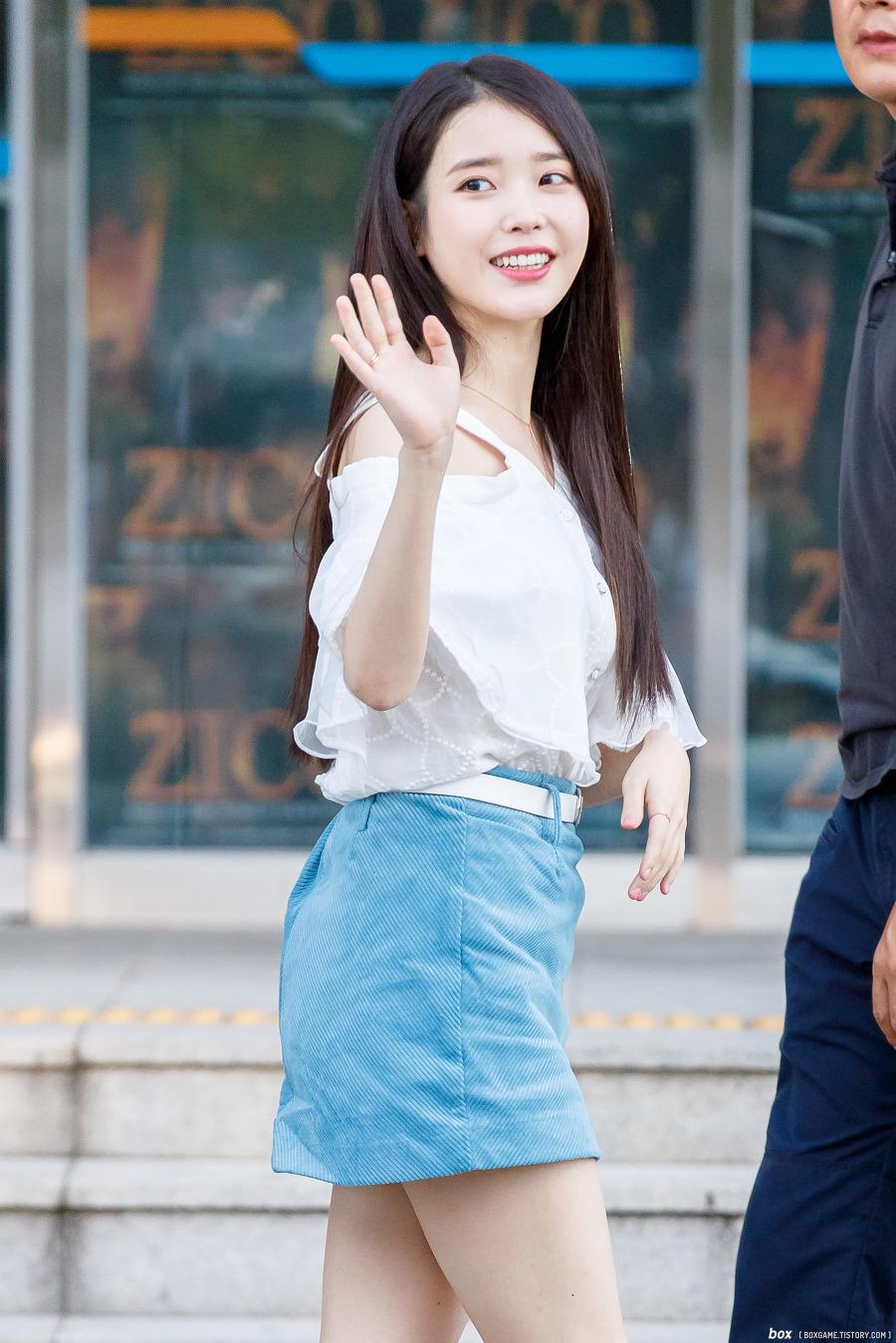 아이유 지콘콘서트 게스트 출퇴근