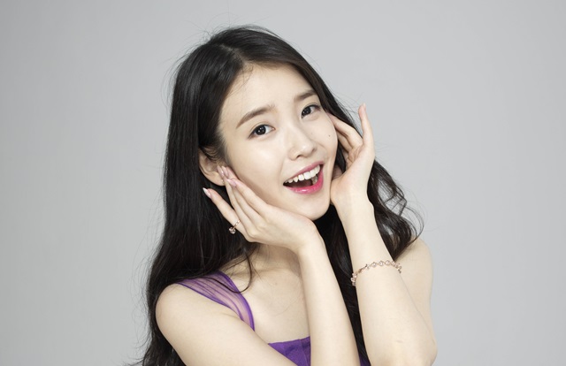 아이유4.jpg