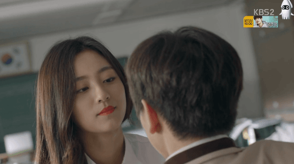 5.gif 교무실에서 남녀학생들이.....