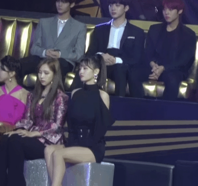 모모 쿠션 구해다 주는 미나