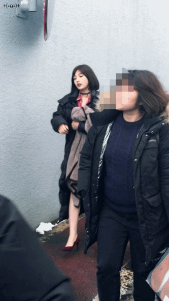 움짤 조이 단발 실물 느낌