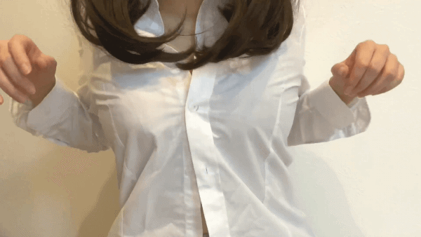 가슴 자랑하는 흰셔츠녀6