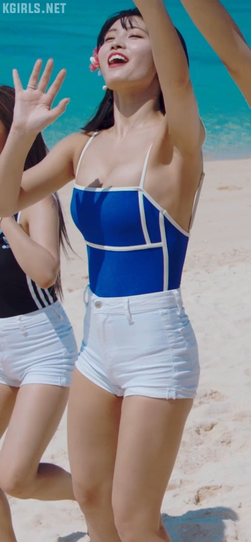 후방주의로 온 모모