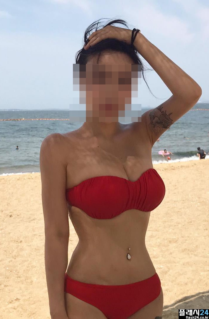 한강수영장 안전요원 처자 다른짤