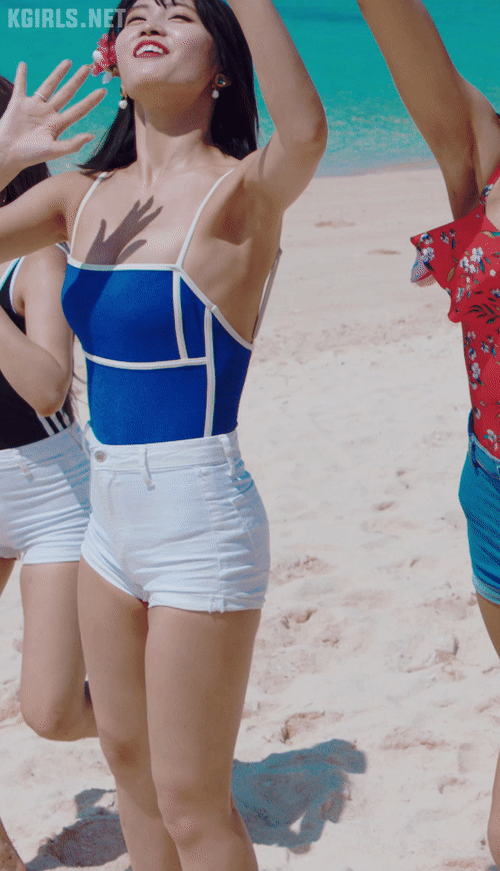 후방주의로 온 모모