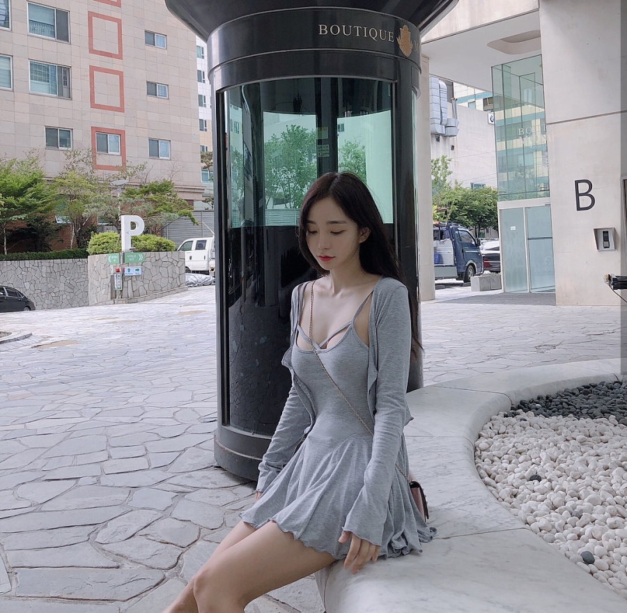 여리여리한 피팅모델녀.jpg