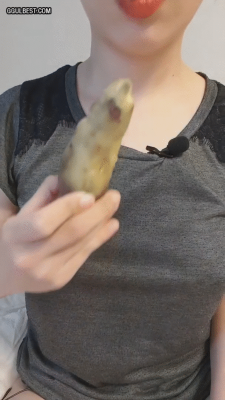 고구마 먹방 ㅊㅈ.gif