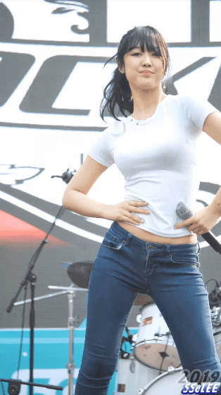 락킷걸 한이슬.gif