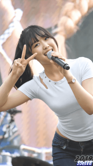 락킷걸 한이슬.gif