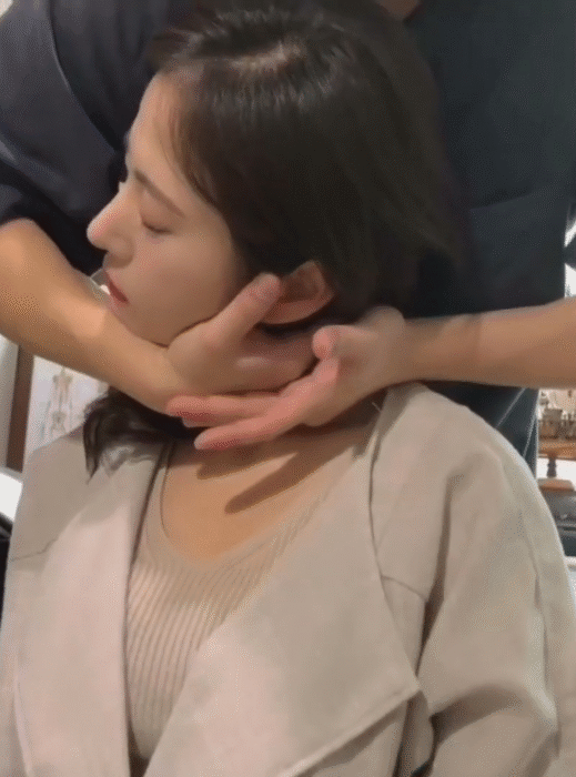 목 꺾이는 ㅊㅈ