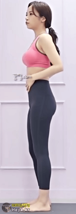 스트레칭하는 코코소리 김소리