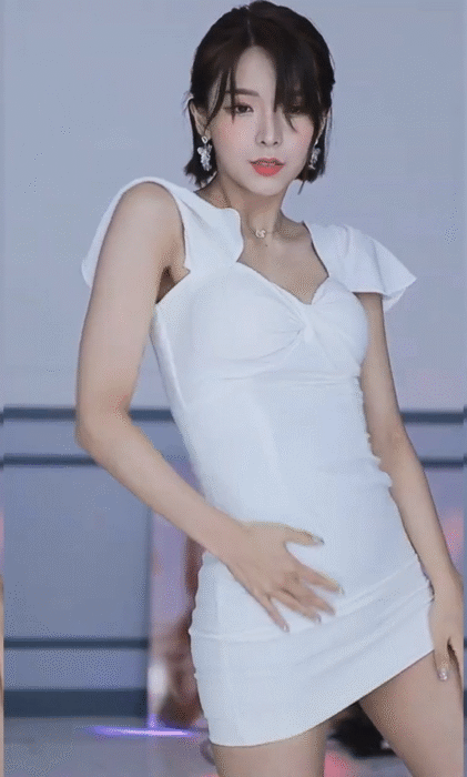 BJ 혜밍 섹시 댄스 흰 드레스 윗슴