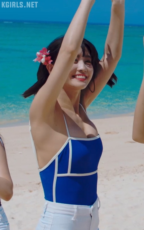 후방주의로 온 모모