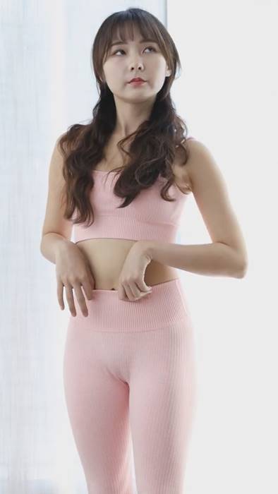 포켓걸스 지은 분홍 레깅스 도끼 Pocket Girls Jieun Pink Leggings Camel Claw