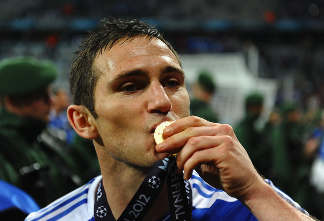  Frank Lampard Of Chelsea Celebrates