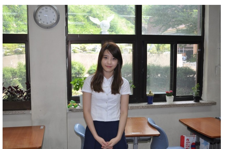 
			아이유 교복입고 아청아청할때.jpg 		