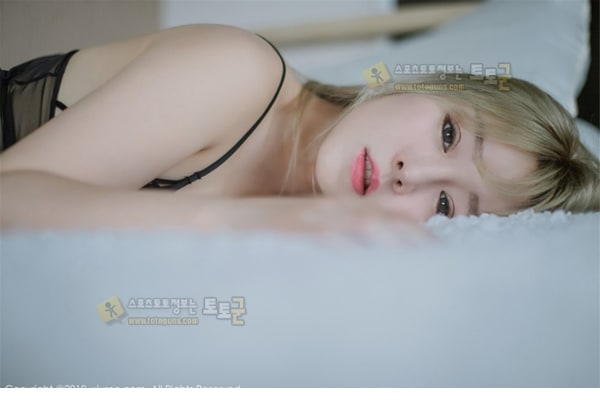 먹튀검증 토토군 포토 육덕 지리는 란제리 모델녀