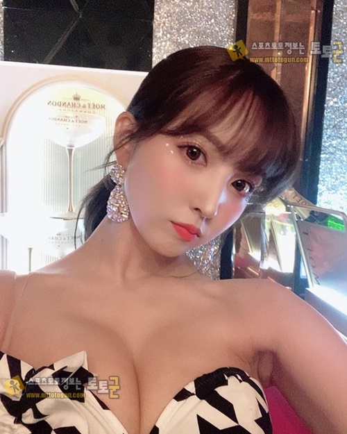 먹튀검증 토토군 포토 Yua