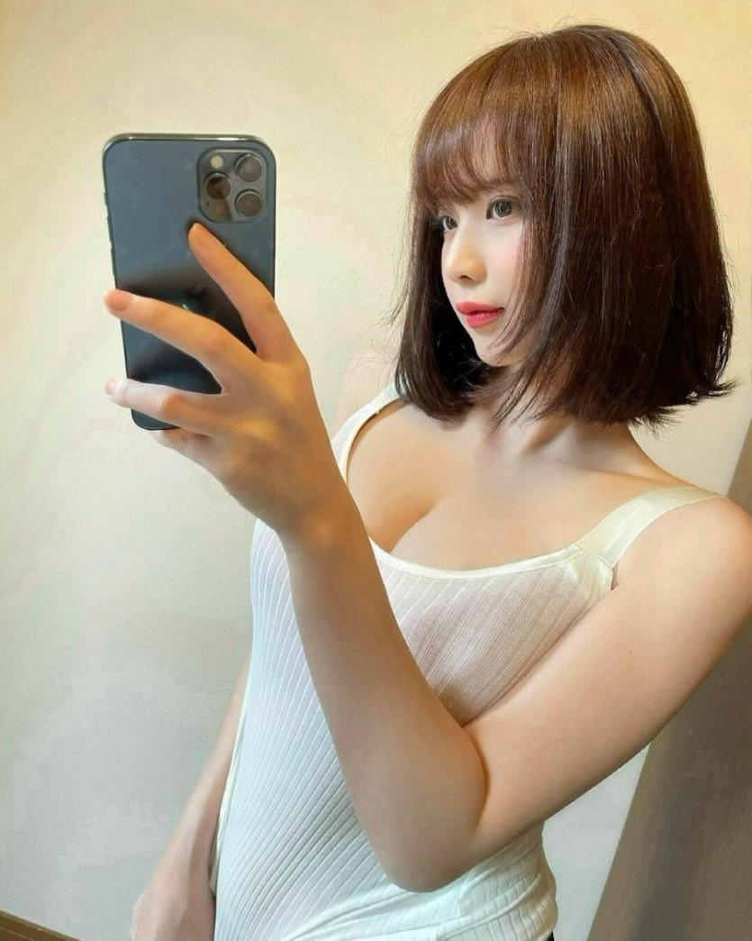 해병대 옷이 잘어울리는 일본녀