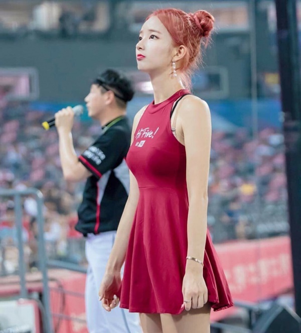 이분아는사람??치어리더