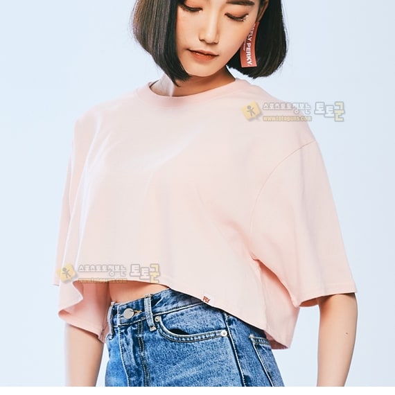 먹튀검증 토토군 포토 크롭티 처자