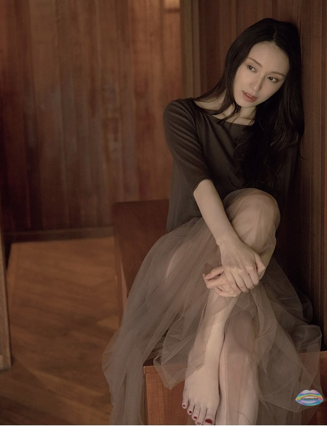 분위기 압도하는 처자