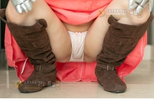 코스돌의 후방짤