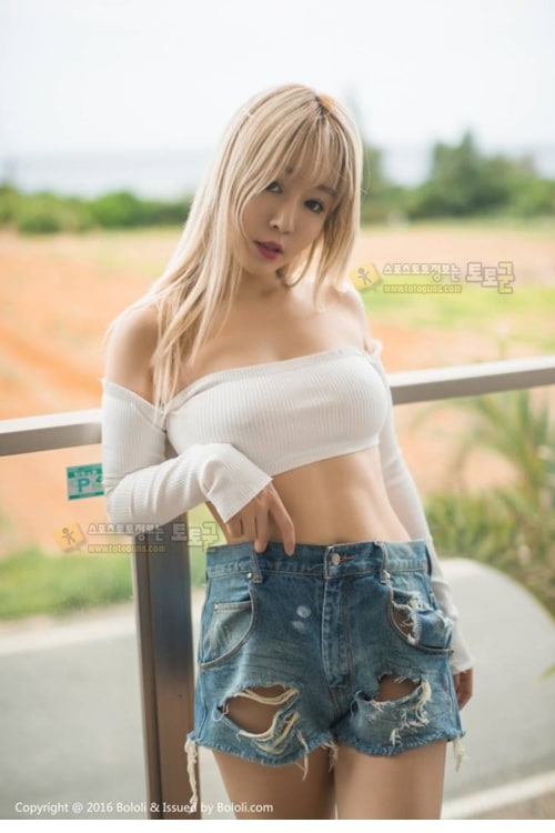 청반바지 컨셉 죽입니다.