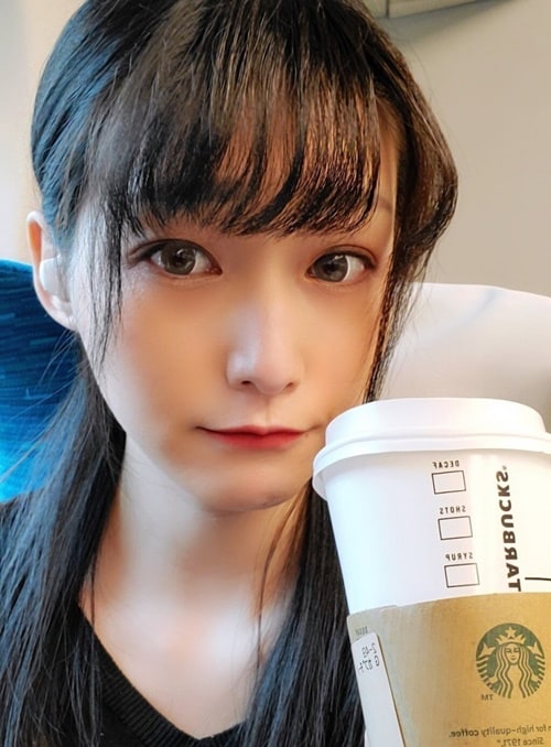 주방에 어울리는츠치야 카나데 복장