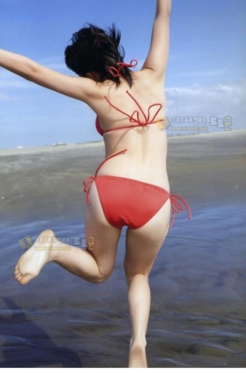 먹튀검증 토토군 포토 SNS에 올라온 점핑하는 처자들