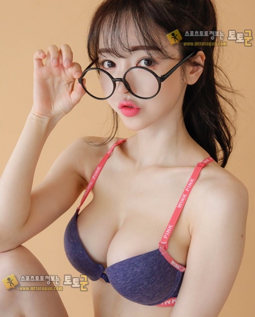 먹튀검증 토토군 포토 란제리 모델 한영은