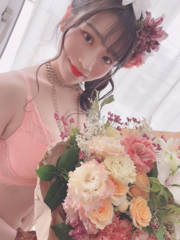 요즘 복귀했는데 떡상한 AV 여배우