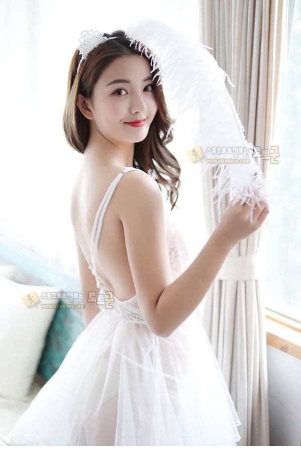 먹튀검증 토토군 포토 란제리 쇼핑몰 모델