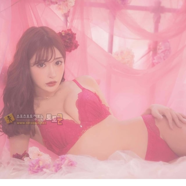 속옷 모델