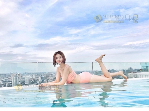 먹튀검증 토토군 포토 휴가중인 치어리더들