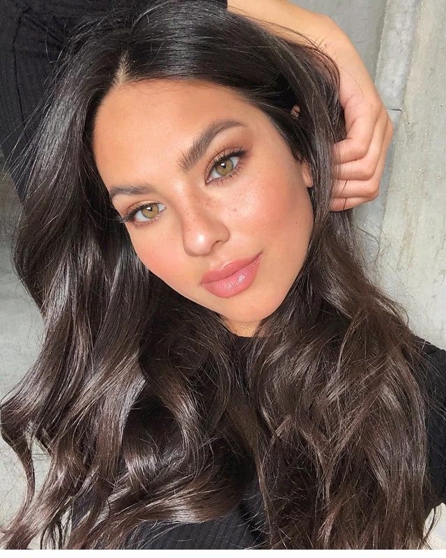 93년생 모델 크리스텐 하퍼