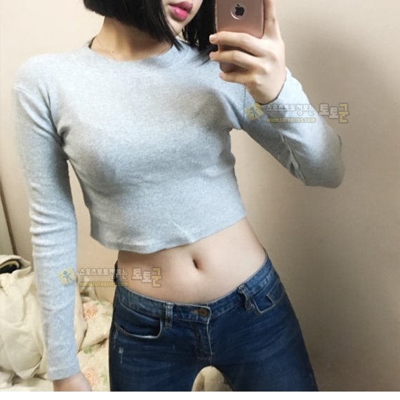 먹튀검증 토토군 포토 크롭티 처자