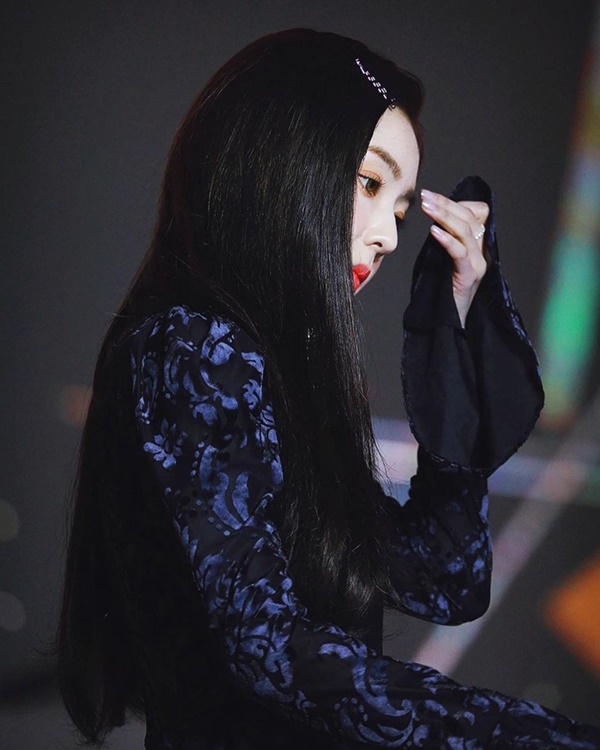 아이린 쫌늙었나?