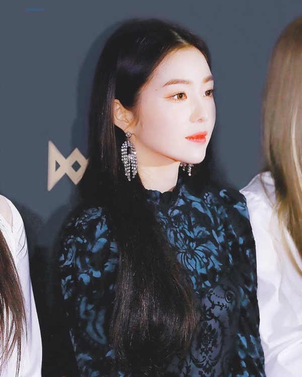 아이린 쫌늙었나?
