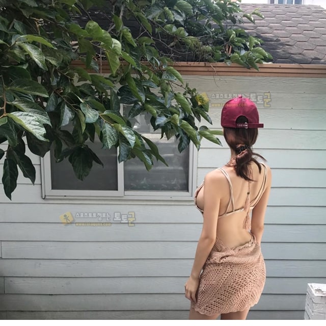 랜선을 달구는 처자