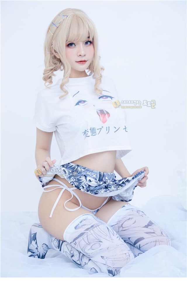 급 공수 애니 란제리 모델녀