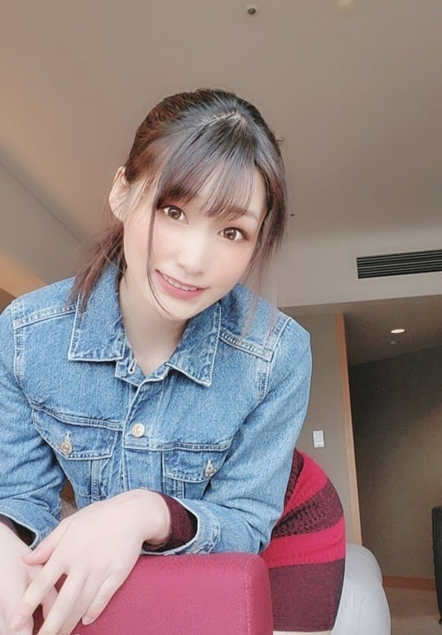 주방에 어울리는츠치야 카나데 복장