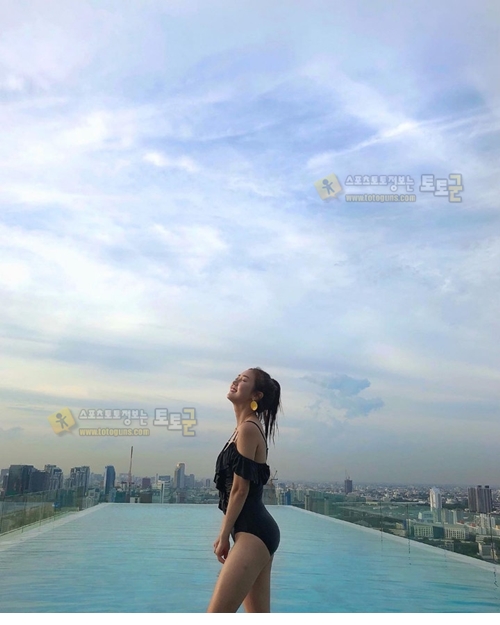 먹튀검증 토토군 포토 휴가중인 치어리더들