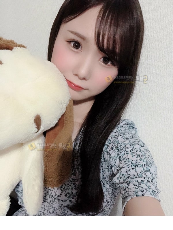 먹튀검증 토토군 포토 의외로 반전이 있는 av배우