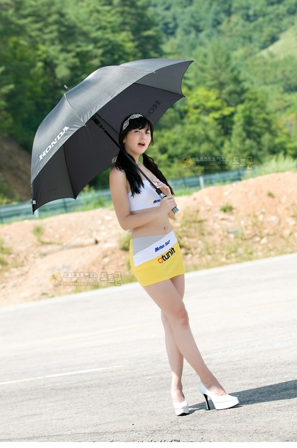 먹튀검증 토토군 포토 레이싱 모델 정세온
